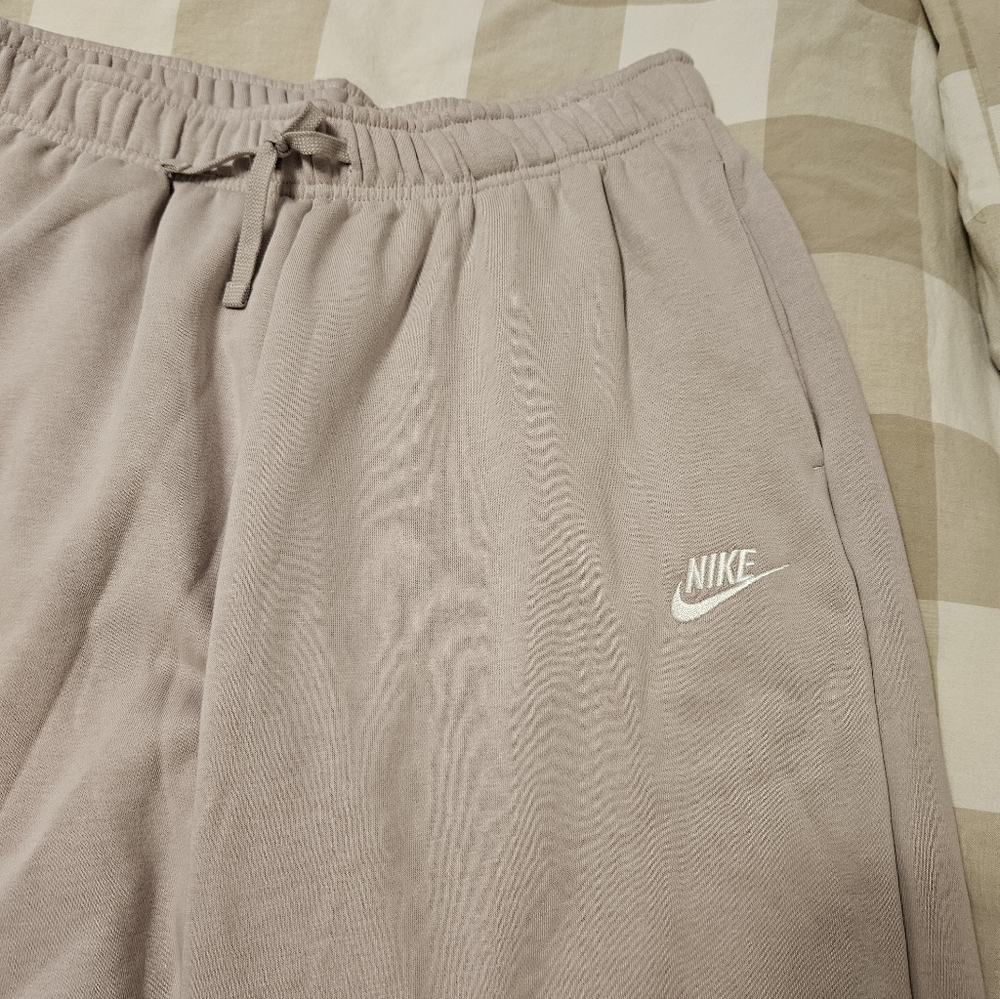 Nike Light Pink/Blush Sweatpants